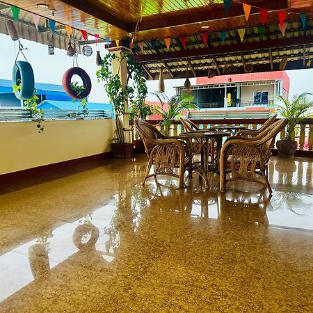 Savet Hostel Stoeng Treng Exterior photo